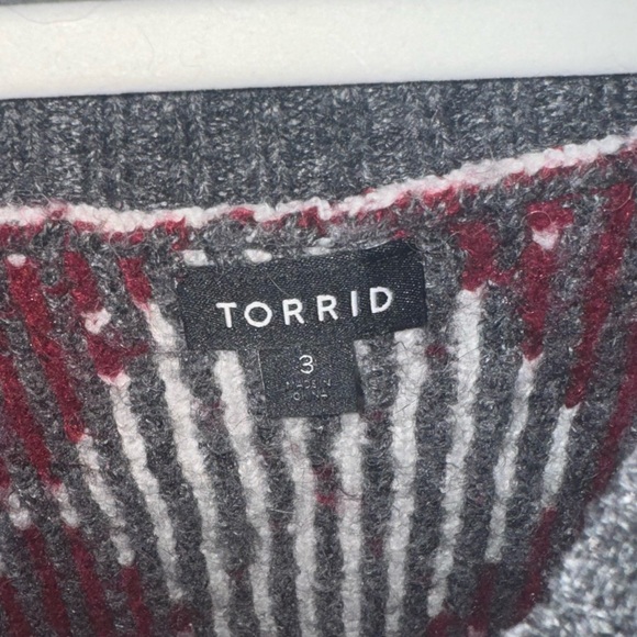 Torrid Vegan Cashmere Red and Gray Sweater, Size 3 - Picture 6 of 7